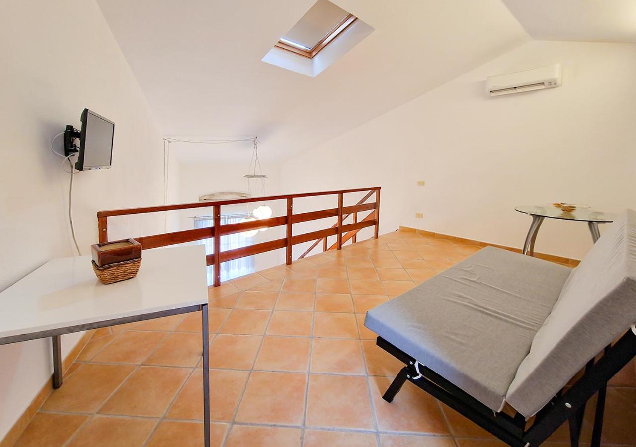 Murphy Holiday Home - Residenza Baro La Maddalena  Buitenkant foto