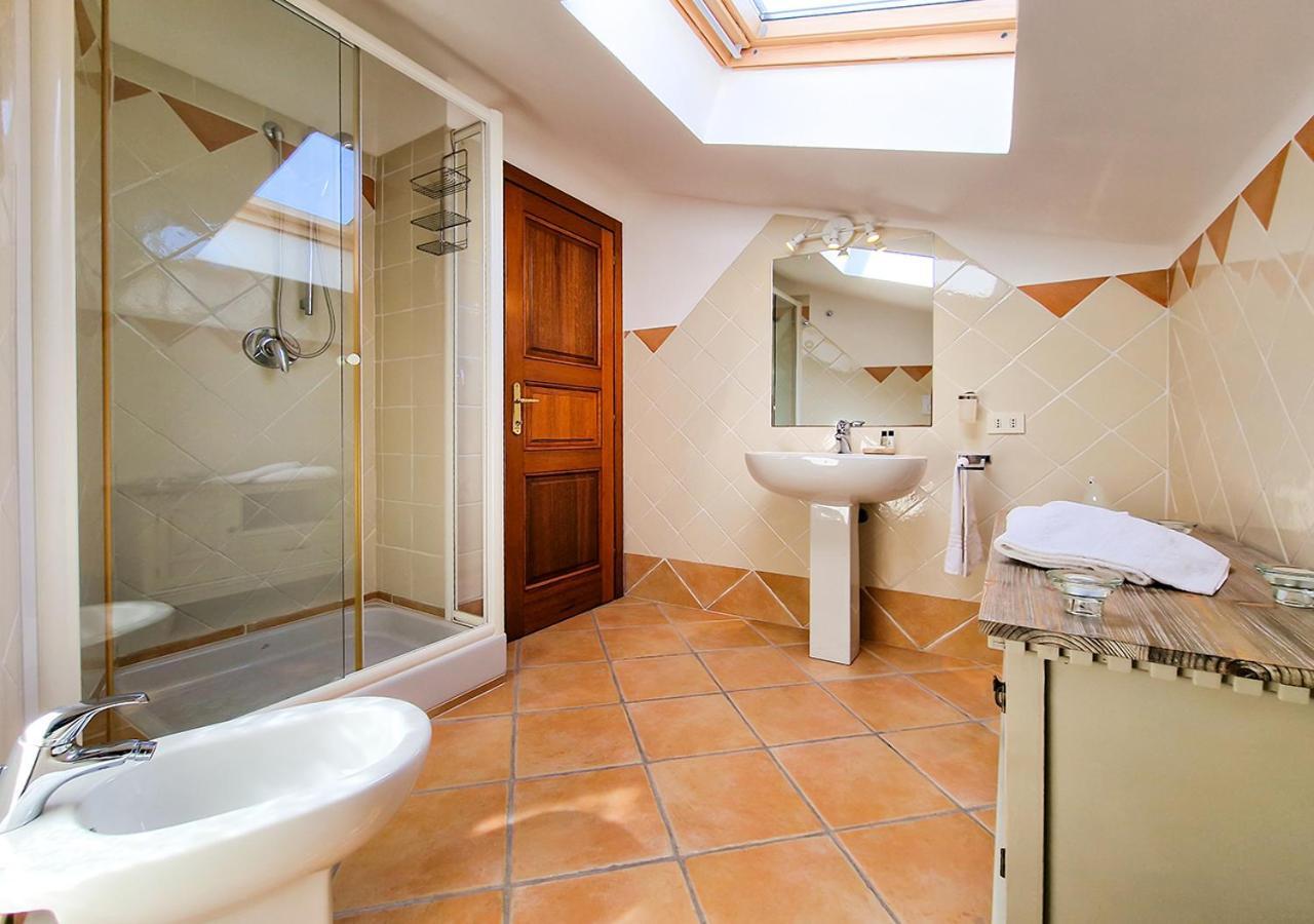 Murphy Holiday Home - Residenza Baro La Maddalena  Buitenkant foto